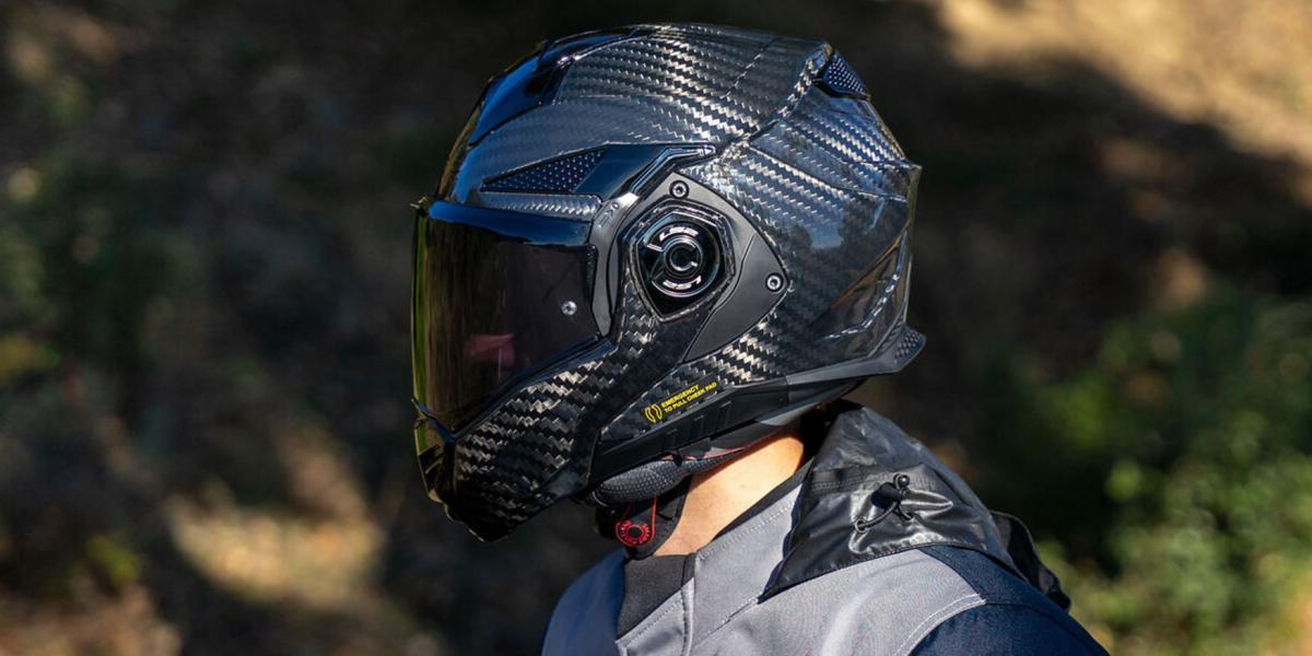 Trucos para elegir la mejor talla de casco de ir en moto, aunque no seas un experto, acertarás