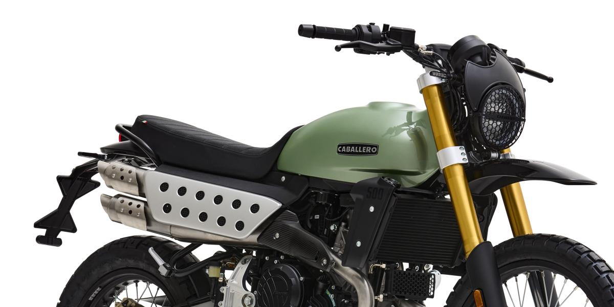 Las scrambler italianas de corte retro para el A2 se actualizan con un nuevo motor, más modelos y cambios, son las Fantic Caballero 500
