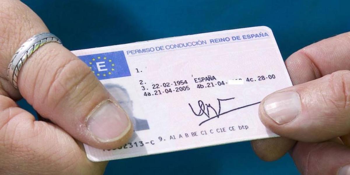 La Unión Europea pide la retirada de carnet universal para las infracciones graves en carretera
