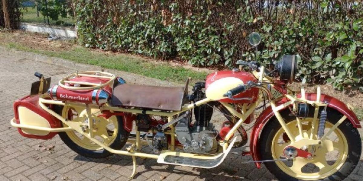 A subasta la moto de producción más larga del mundo y que fue la primera en montar chasis y llantas de aluminio