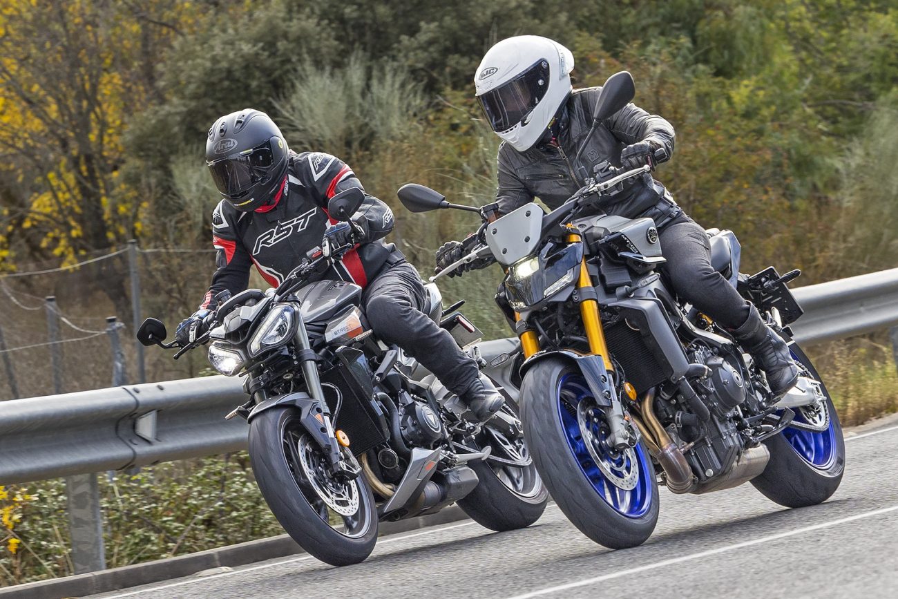 Yamaha MT-09 SP Vs Triumph Street Triple 765 RS