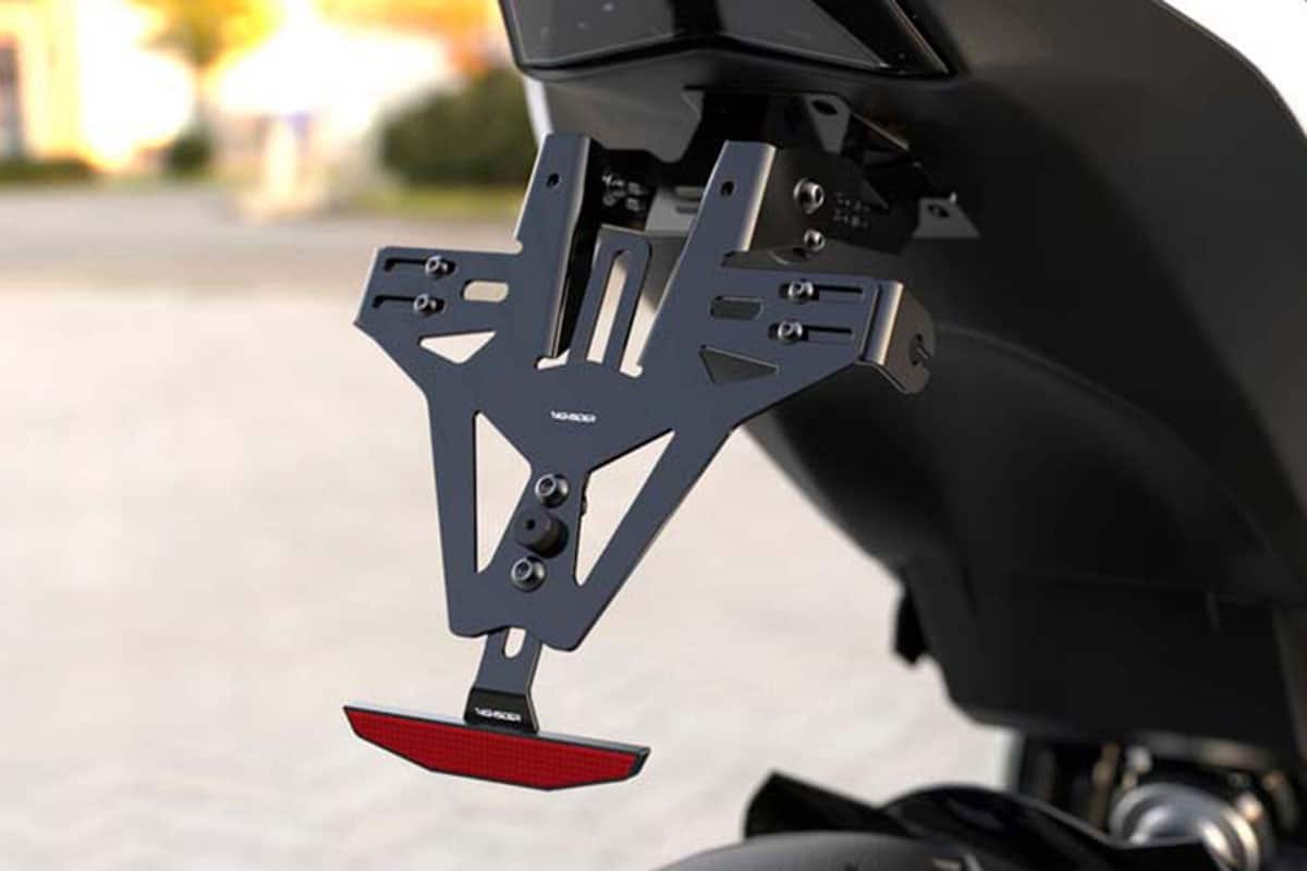 El portamatrículas Highsider Akron-RS está disponible en la web oficial de Bihr y el precio varía en función del modelo.