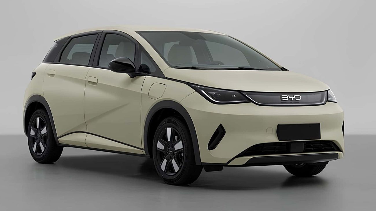 el restyling del compacto eléctrico debuta en China