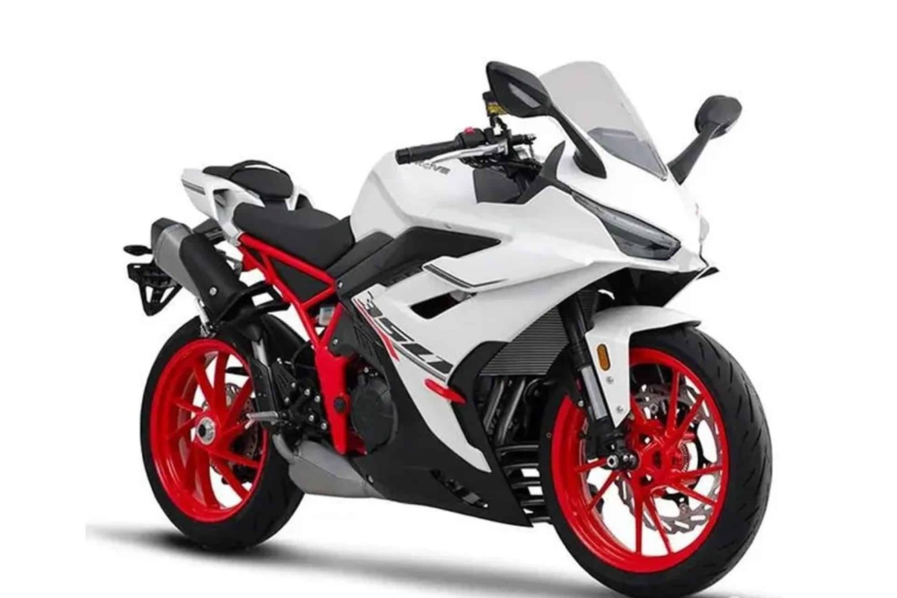 La nueva deportiva de la firma asiática que servirá de base para el SSP300 2025