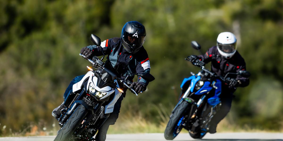 Honda CB 750 Hornet vs Suzuki GSX-8S, mucho más que motos versátiles