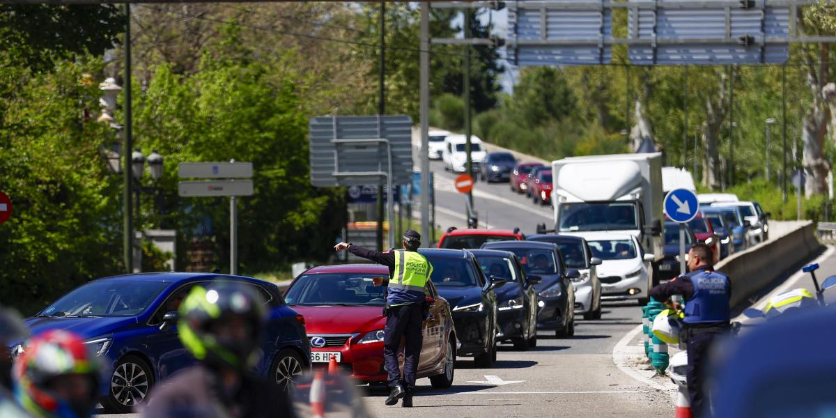 Advertencia clara y directa de la Guardia Civil a todos los conductores: "No olvide llevar unas gafas graduadas de repuesto"