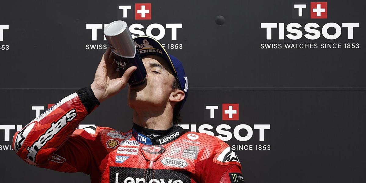 la locura de Le Mans deja solo a Marc Márquez