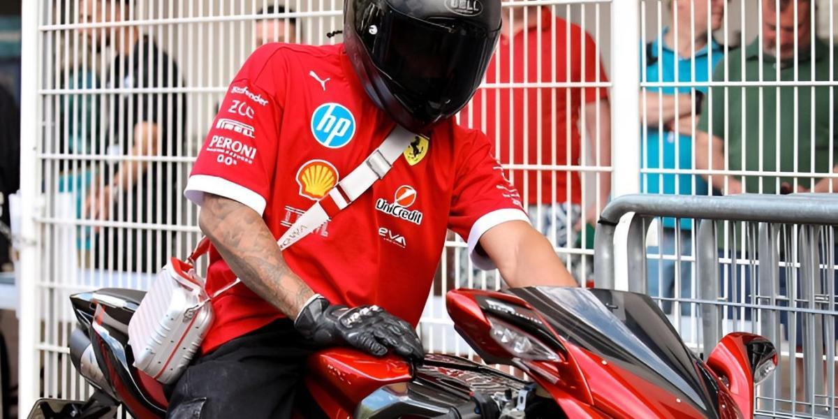 llega al circuito con un modelo súper exclusivo y personalizado de MV Agusta