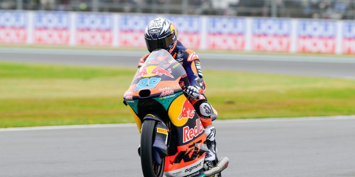 El líder Rueda se hace con la pole en Silverstone pero le cae durísima sanción