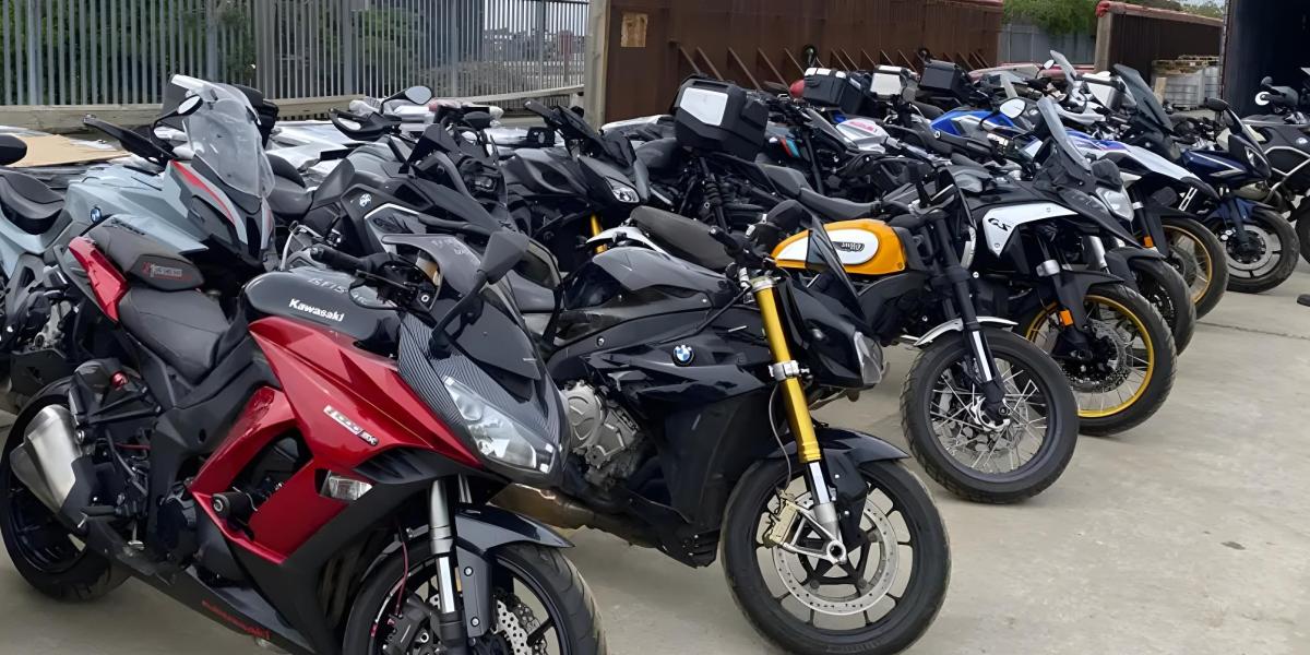 Un simple rastreador GPS oculto de 200 euros destapa una red internacional de robo de motos