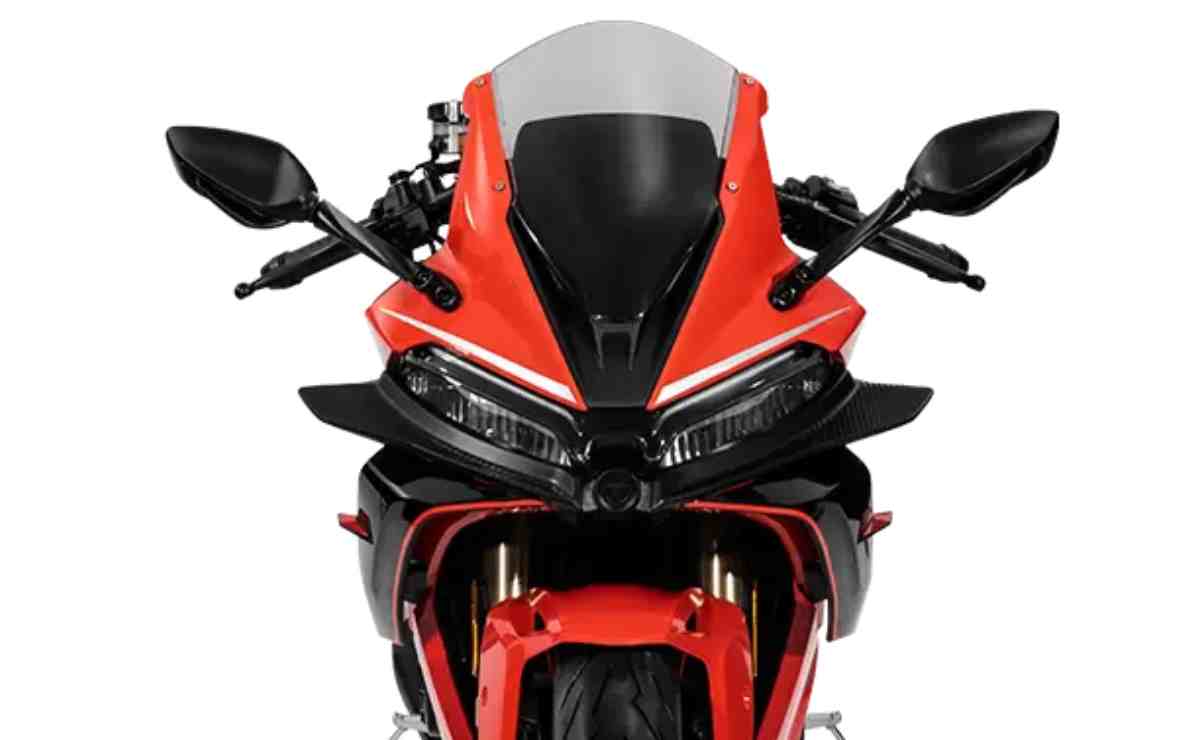 Moto deportiva Voge RR525