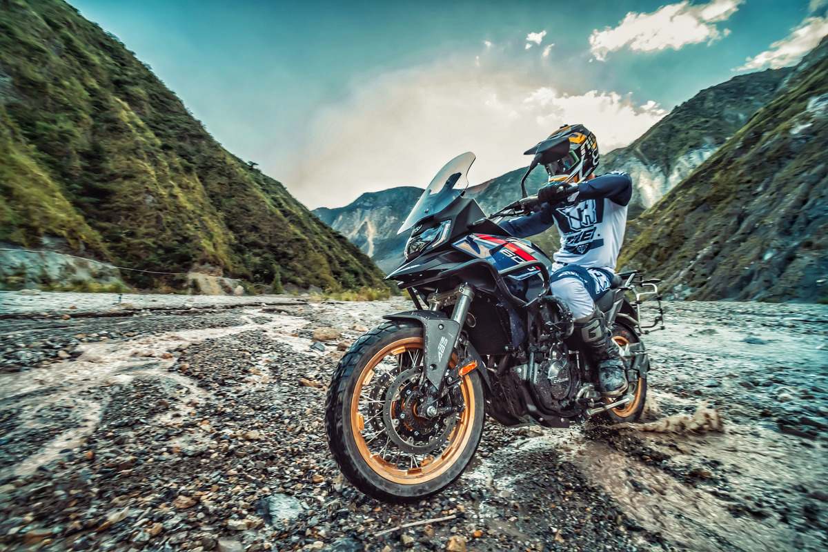 Nuevas Cyclone: seis motos incluyendo la trail RX600