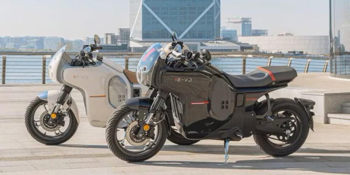 Llega la primera moto eléctrica de Honda, muy futurista y urbanita ella...