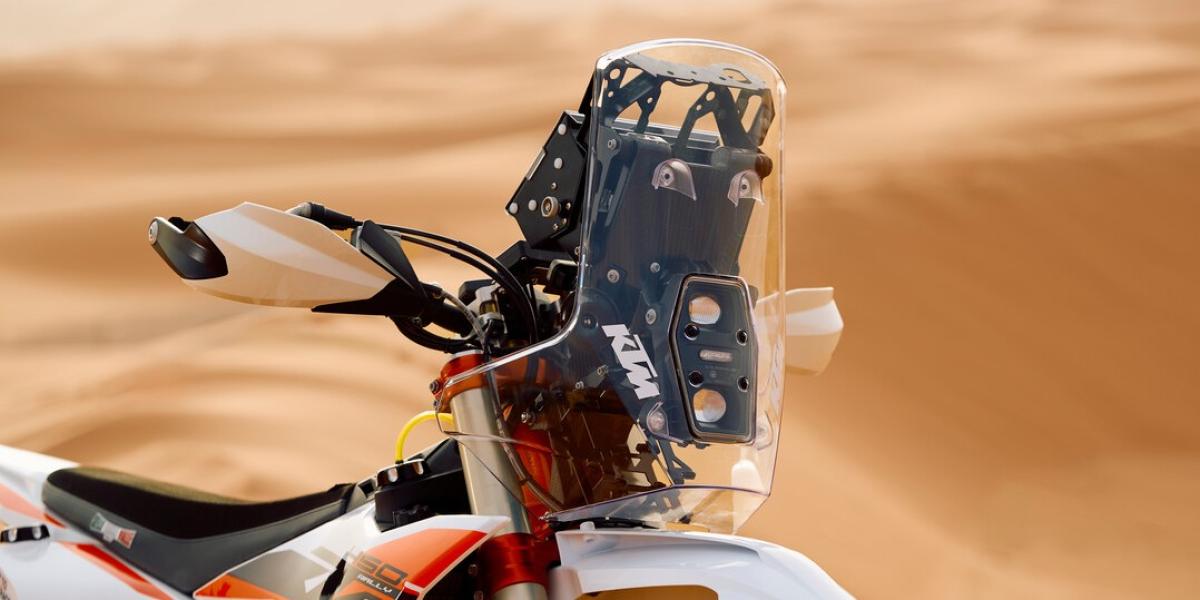 Llega la exclusiva moto de competición para los rally-raids, una herramienta para ganar, la KTM 450 Rally Replica 2026