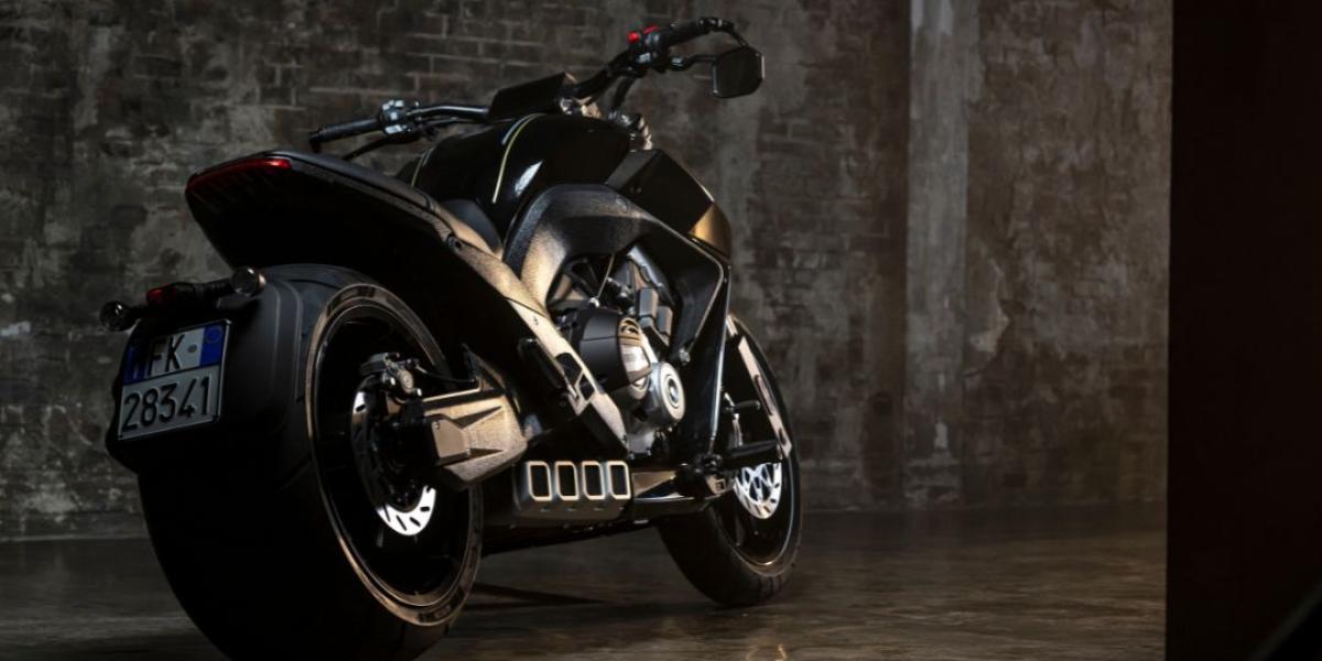 Así es la Benda LFC700, la moto que convierte cada ruta en un espectáculo