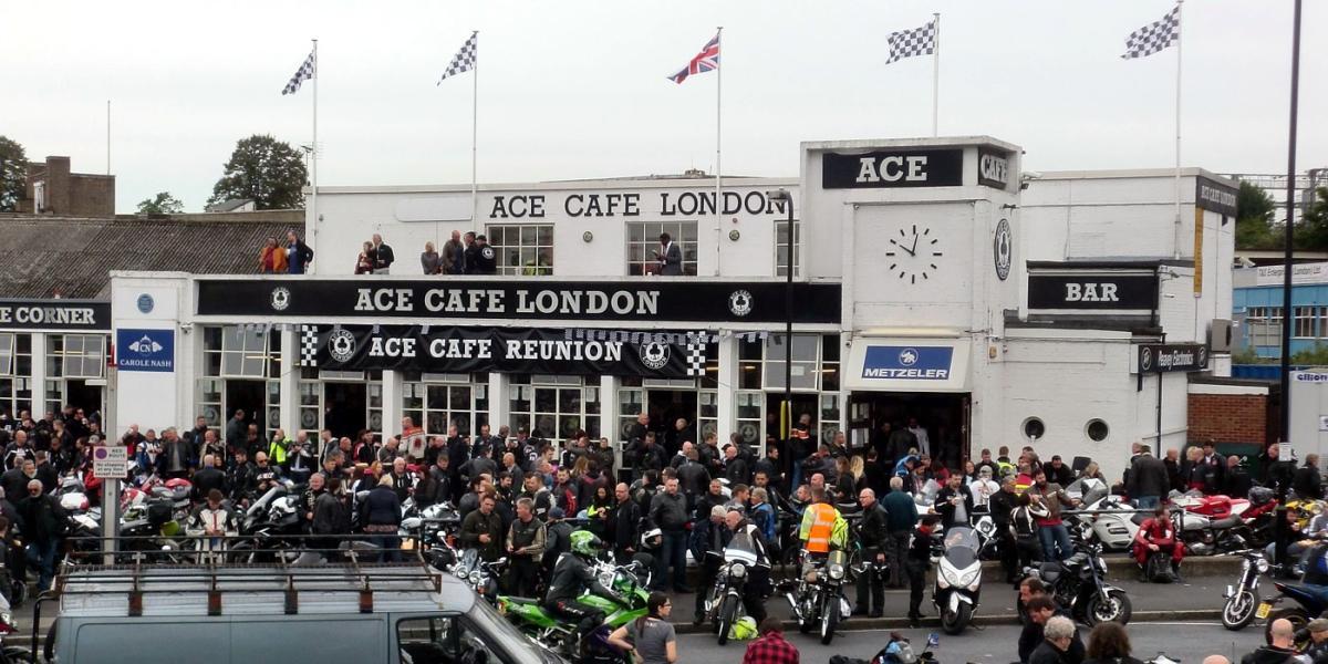 El Ace Cafe de Londres cierra la noche de los viernes por culpa de unos pocos que no respetan nada