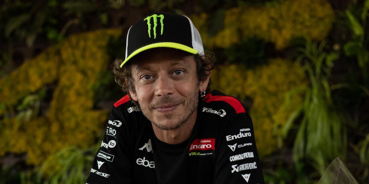 Valentino Rossi presenta la decoración de su equipo para Mugello