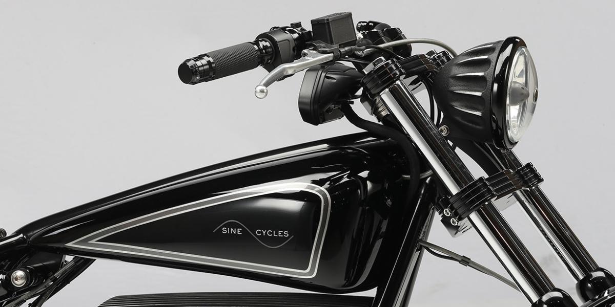 Una moto custom ultra clásica y desconocida fabricada en el país que adora el silencio, pero no esperes que haga pot-pot como una Harley