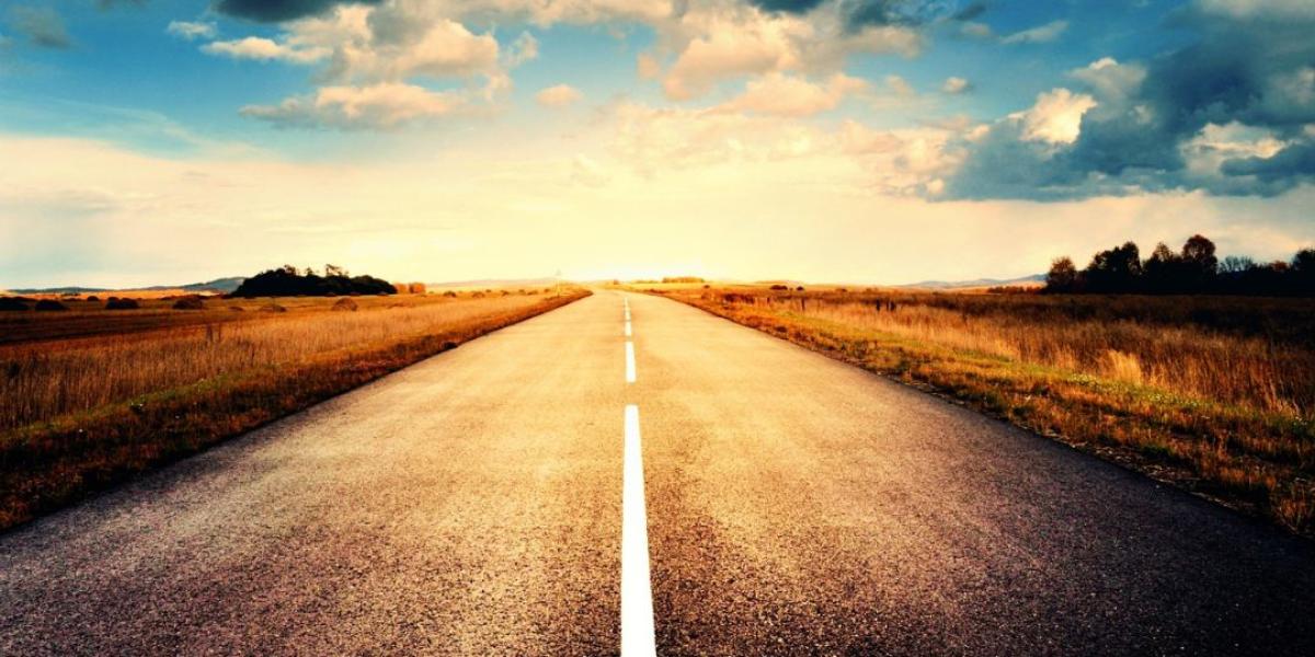 Muchos lo hacen cada verano y “no pasa nada”… hasta que pasa. Si haces esto con tu moto a pleno sol, estás pidiendo problemas