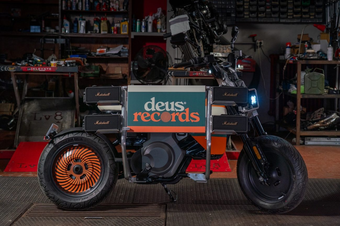 BMW DE 02 x Deus Ex Machina: Movilidad sonora