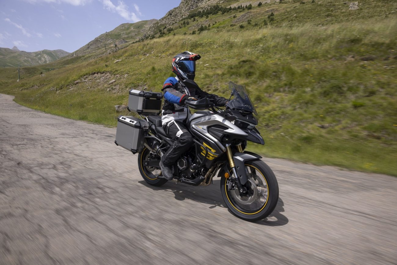 Voge actualiza el precio de su 525DSX 2025