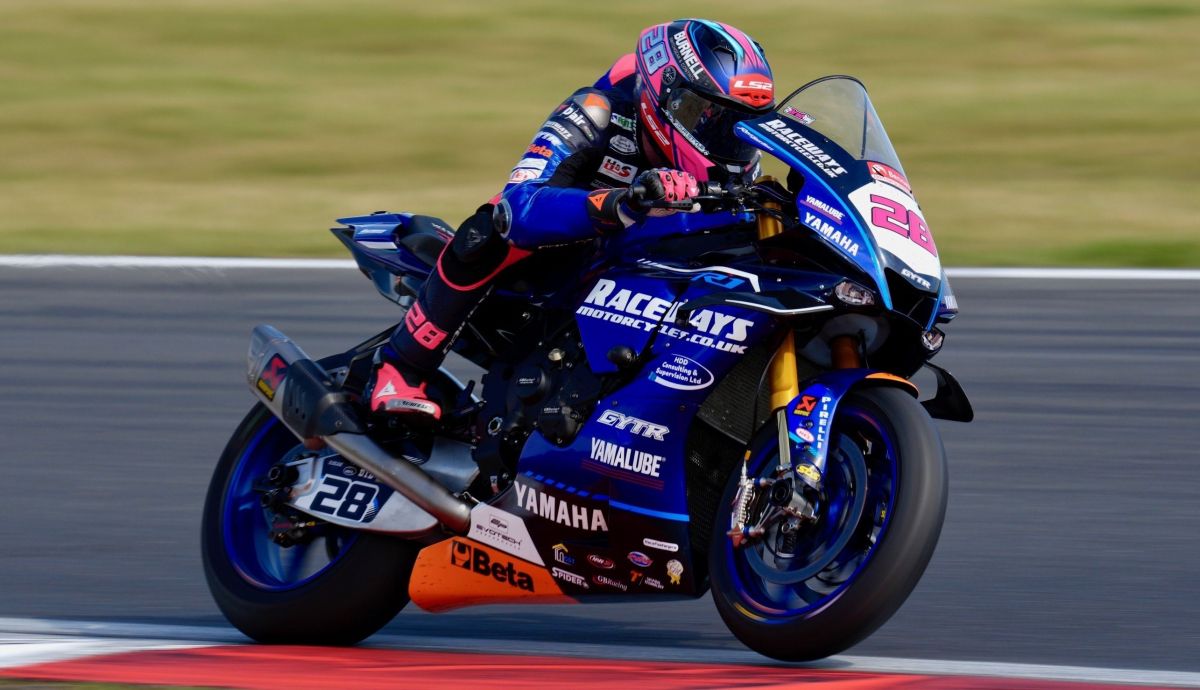 Bradley Ray abre brecha en el BSB 2025 con otro triplete