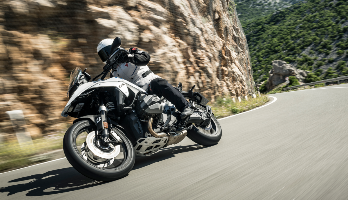 Bridgestone Battlax Sport Touring T33, más duración para...