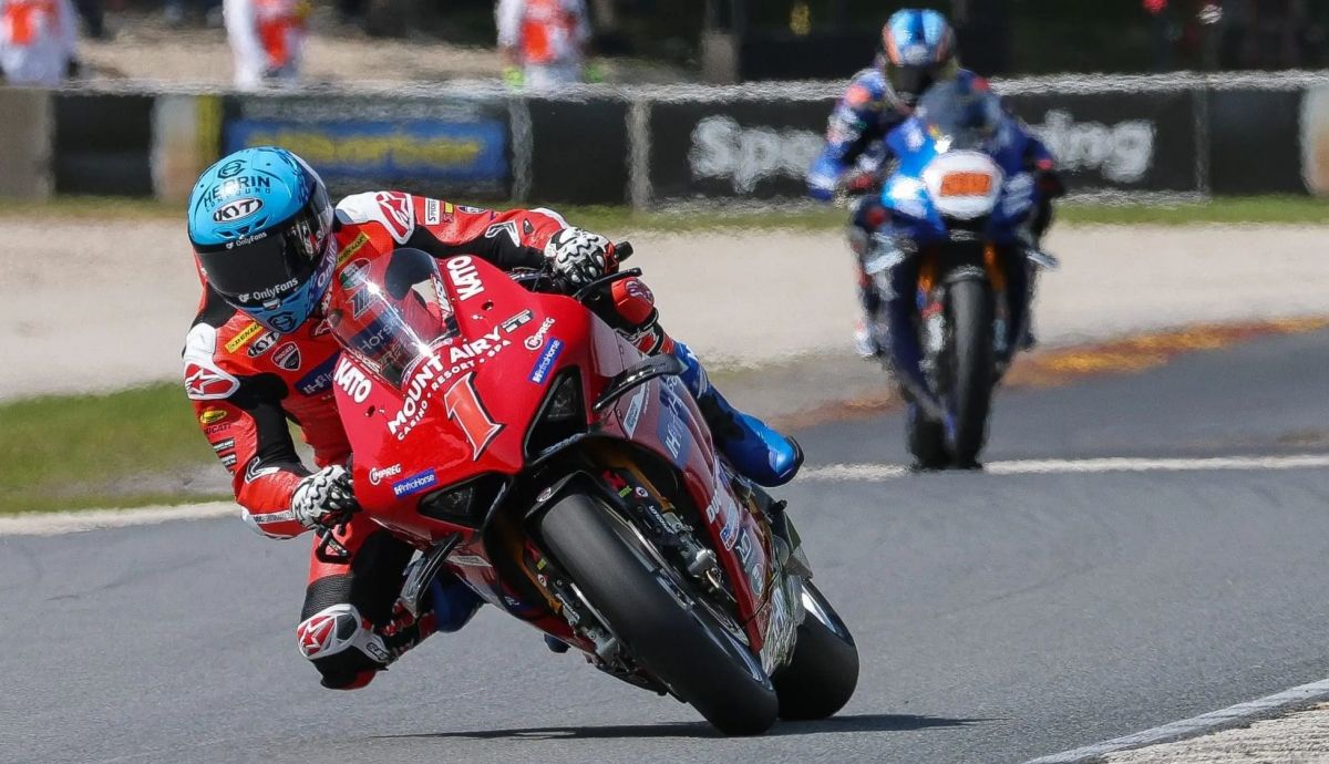Josh Herrin se engancha al MotoAmerica SBK con un gran doblete en Road America