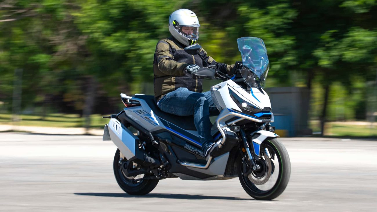 Zontes 386G 2025, un scooter aventurero A2 que arrasa en ventas