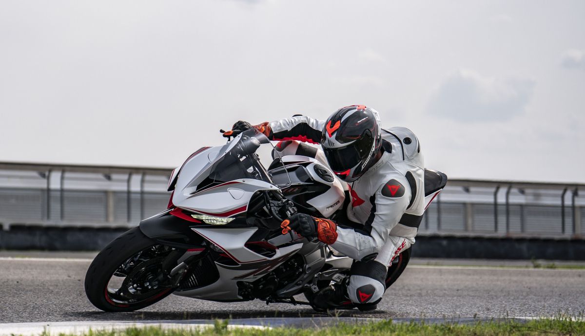 Zontes 703 RR. Deportiva tricilíndrica con relación preci...