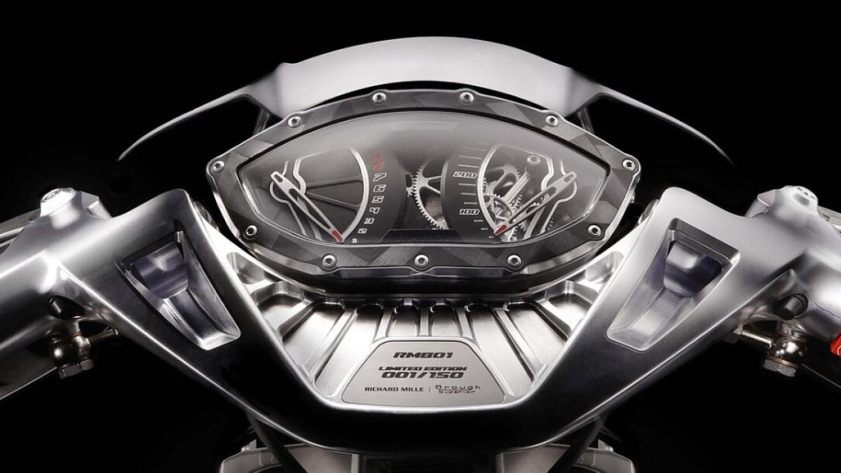 el lujo y la artesanía convertidos en una moto muy exclusiva