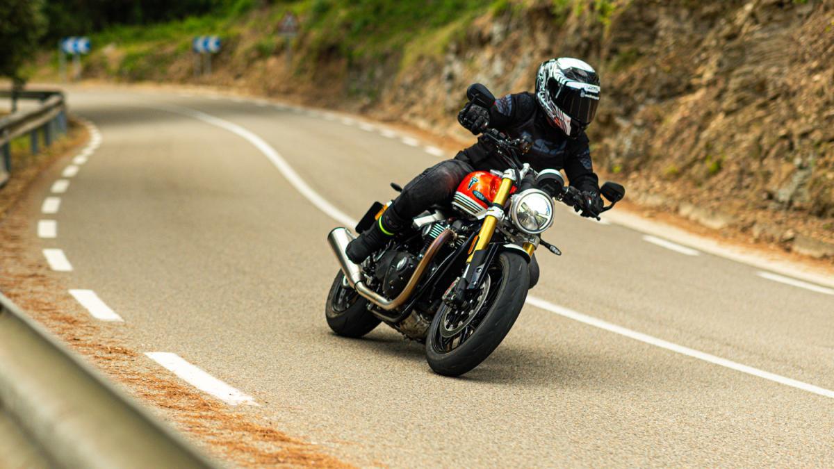 los motoristas deberán llevar esto obligatoriamente a partir de 2026