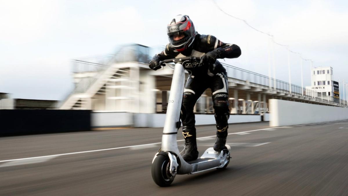 un patinete que alcanza lo 160 km/h y tiene el precio de una moto ‘top’