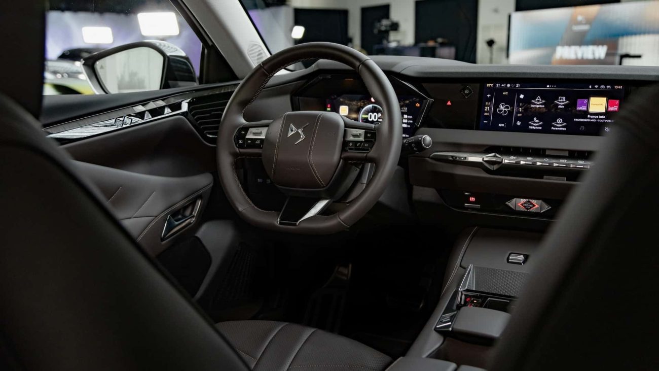 analizamos el renovado interior del compacto francés