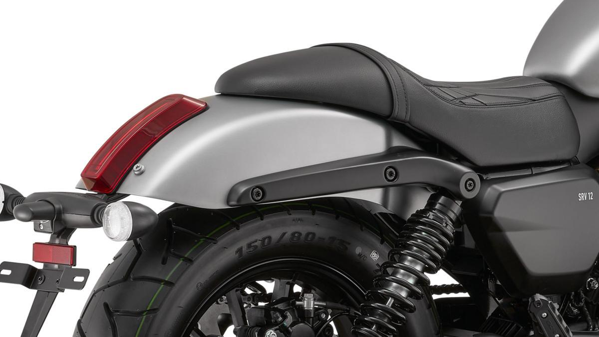 Llega una custom V2 para el carnet de coche que parece una Harley, y a muy buen precio, la musculosa QJ Motor SRV 12