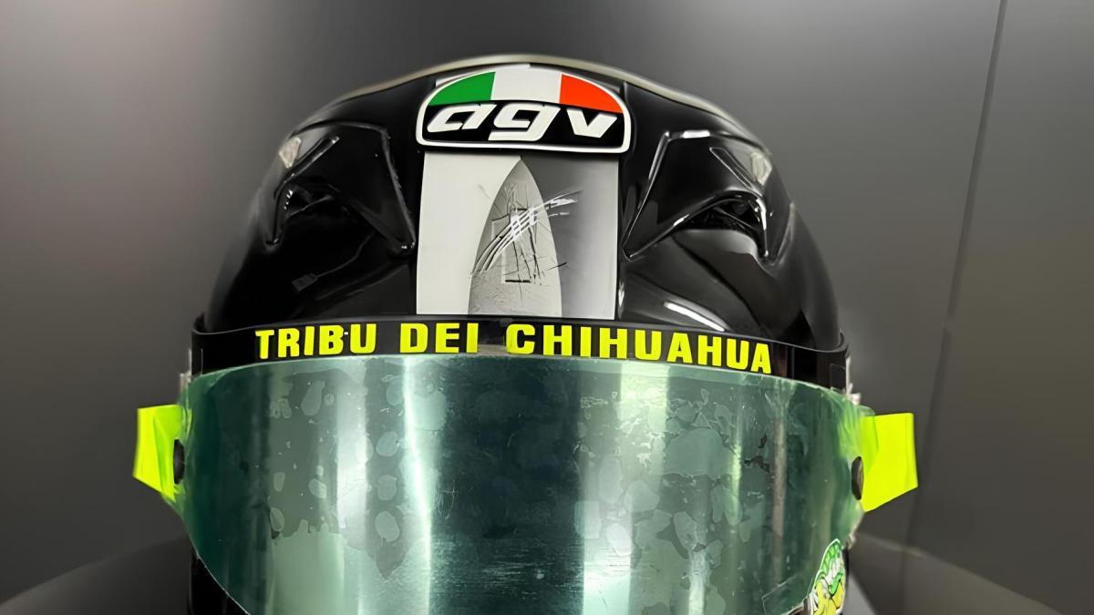 a la venta un casco de Rossi con diseño único por un precio 'asequible'