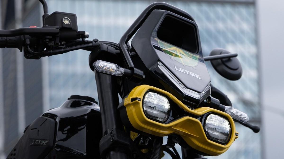 Llega la moto todoterreno fun, muy equipada y a precio ganga, con 600 km de autonomía y para el carnet de coche