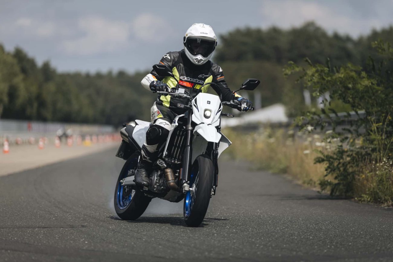 Prueba Suzuki DR-Z4 S/SM