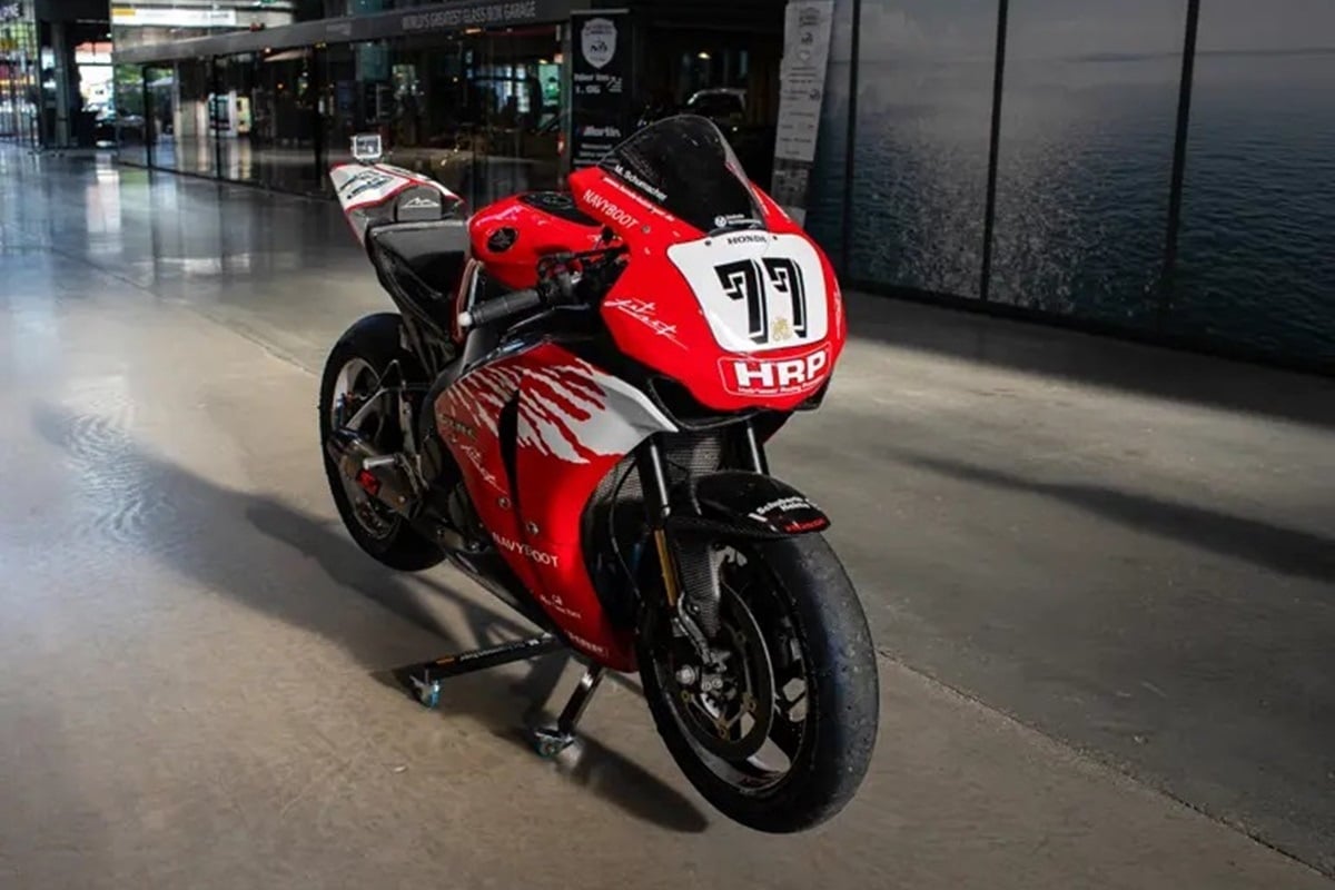 Un pedazo de la historia personal de Michael Schumacher puede ser tuyo: A la venta su Honda CBR1000RR SC59 de 2010