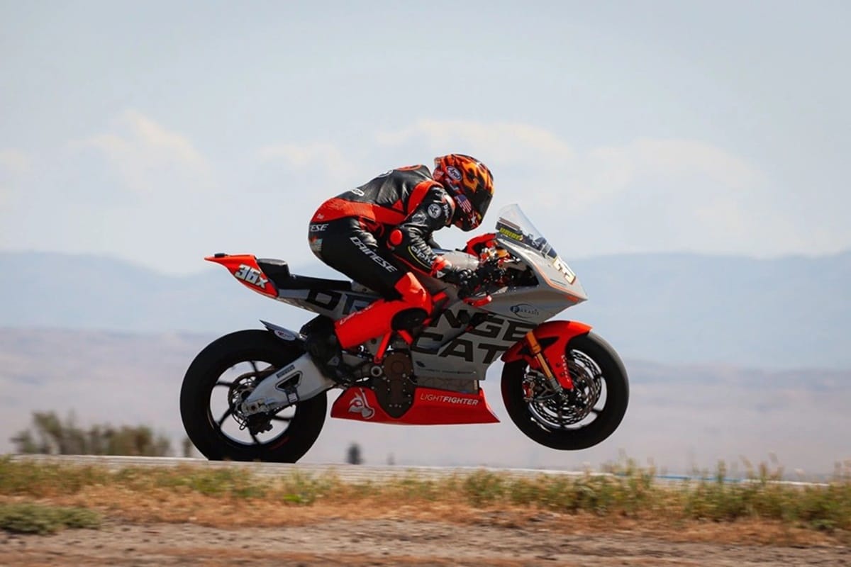 Lightfighter Racing: La Superbike eléctrica que aspira a convertirse en la mejor moto de pista del mundo