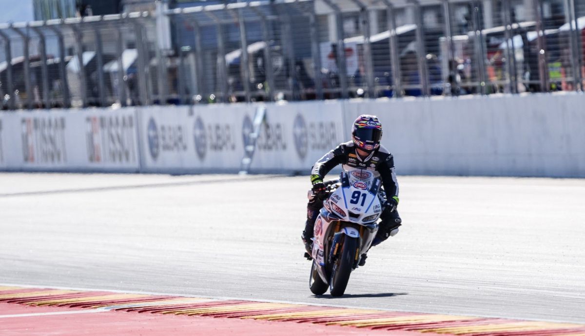 Matteo Vanucci vence con dureza en Motorland Aragón por delante de Loris Veneman y Humberto Maier