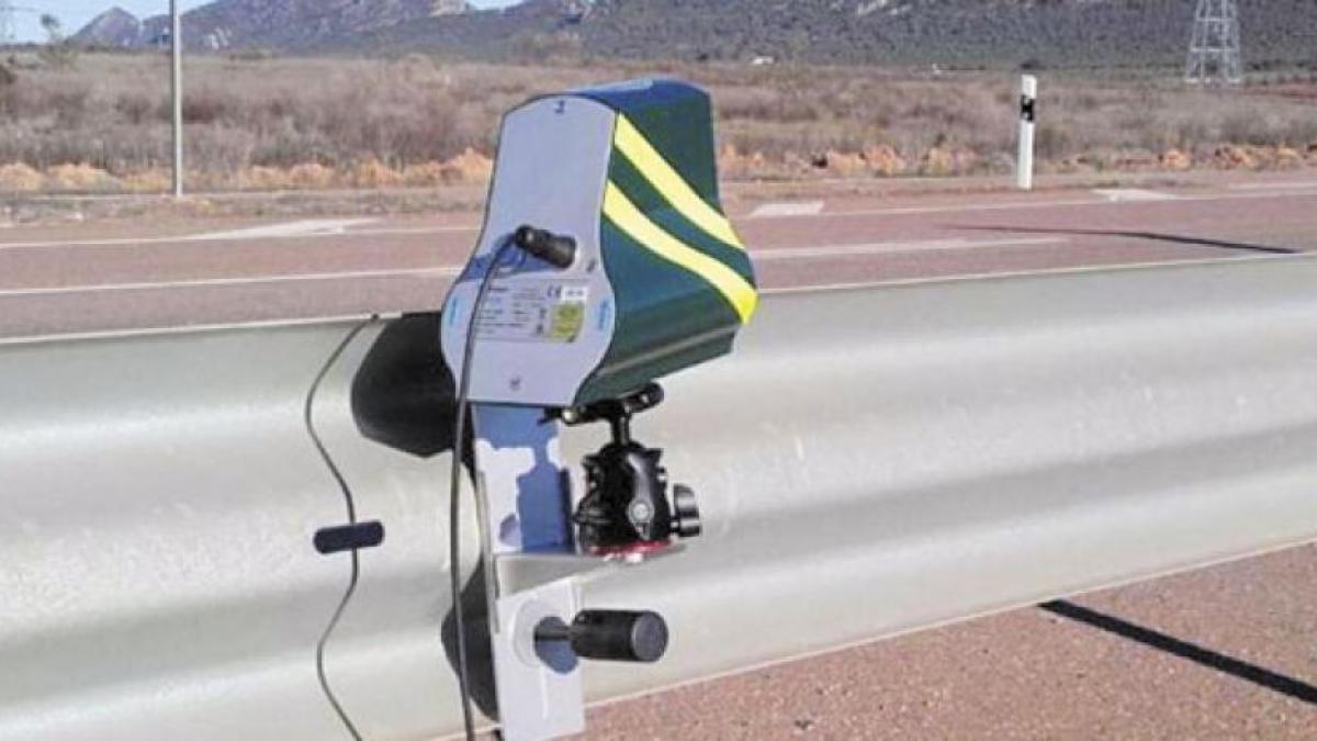 Los radares fantasma de la DGT alimentan el 'boom' de recaudación por multas de tráfico
