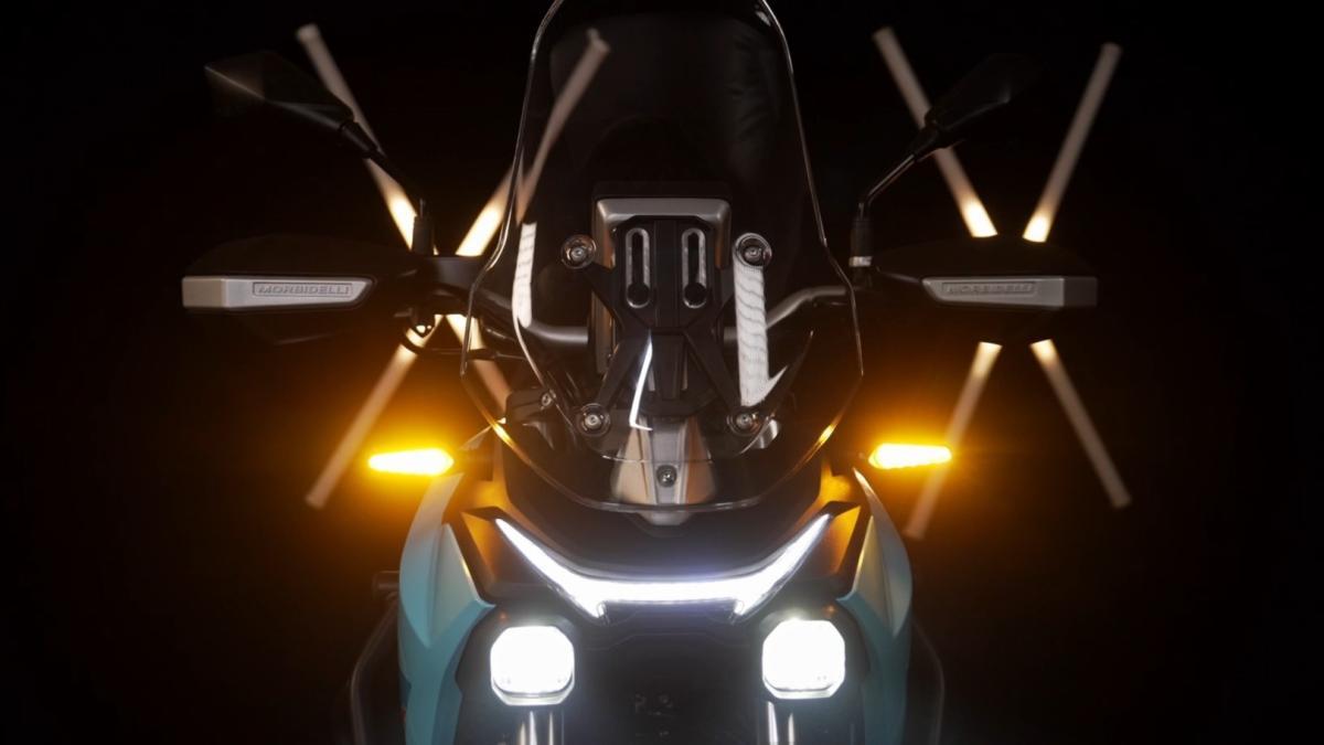 La trail bicilíndrica de 500 c.c. para el A2 que sorprende por su estética, equipamiento y toques premium, la Morbidelli T502X