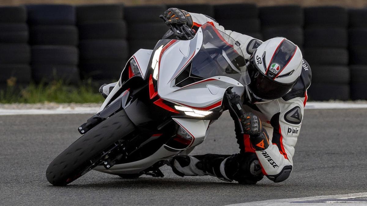 Las 10 motos más vendidas de más de 450 c.c. de agosto 2025, con una superdeportiva en el top ten, ¡sorpresa!