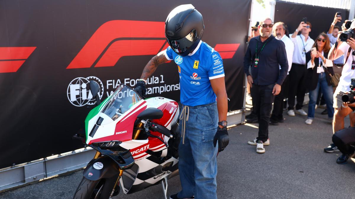 llega al circuito con otra Ducati súper exclusiva