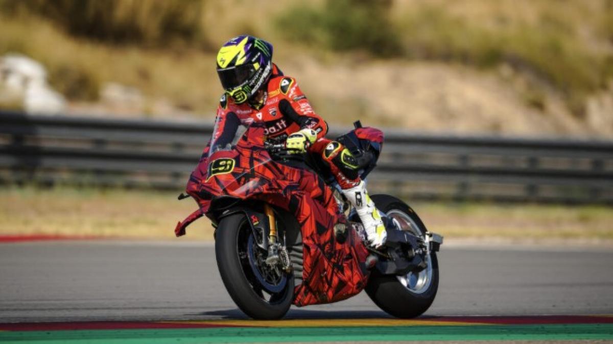 Llegan novedades de Ducati en una nueva Ducati World Premiere, y algunas lo hacen ya mismo