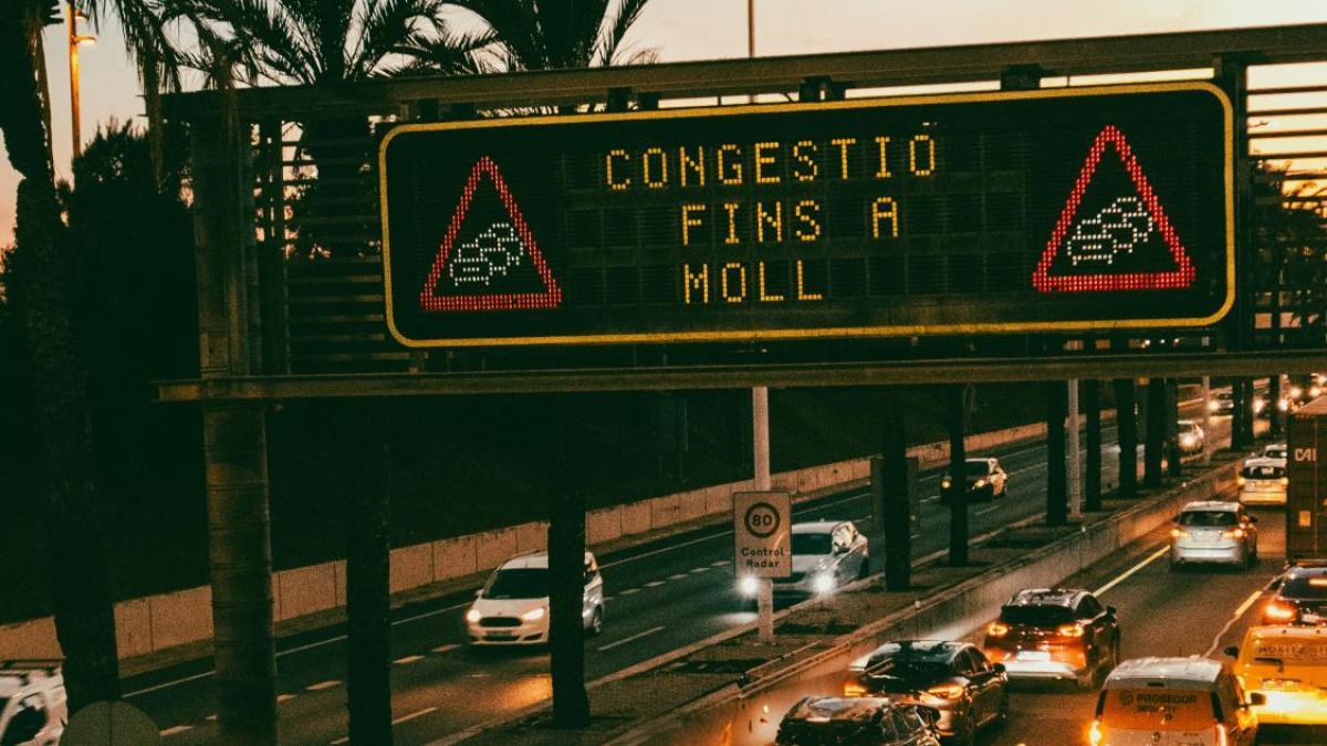 5.000 euros de tu bolsillo y 200 horas de tu tiempo cada año