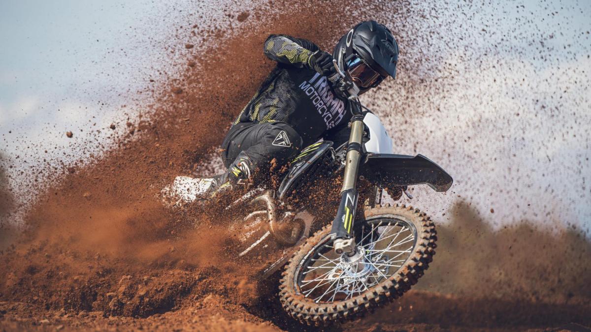 Triumph firma su motocross definitiva