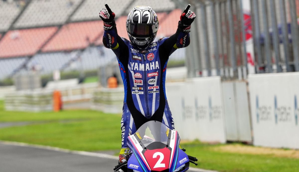 Katsuyuki Nakasuga se queda a un paso del título en el All Japan tras otro doblete