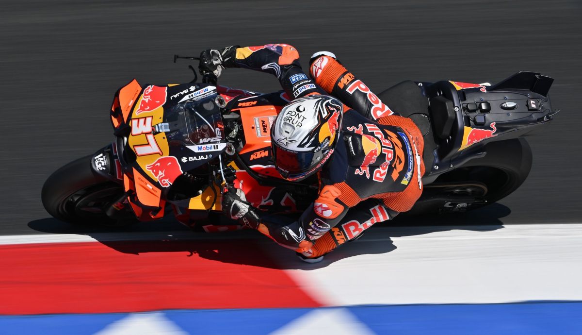 Pedro Acosta lidera el test de Misano ante Ducati y Aprilia